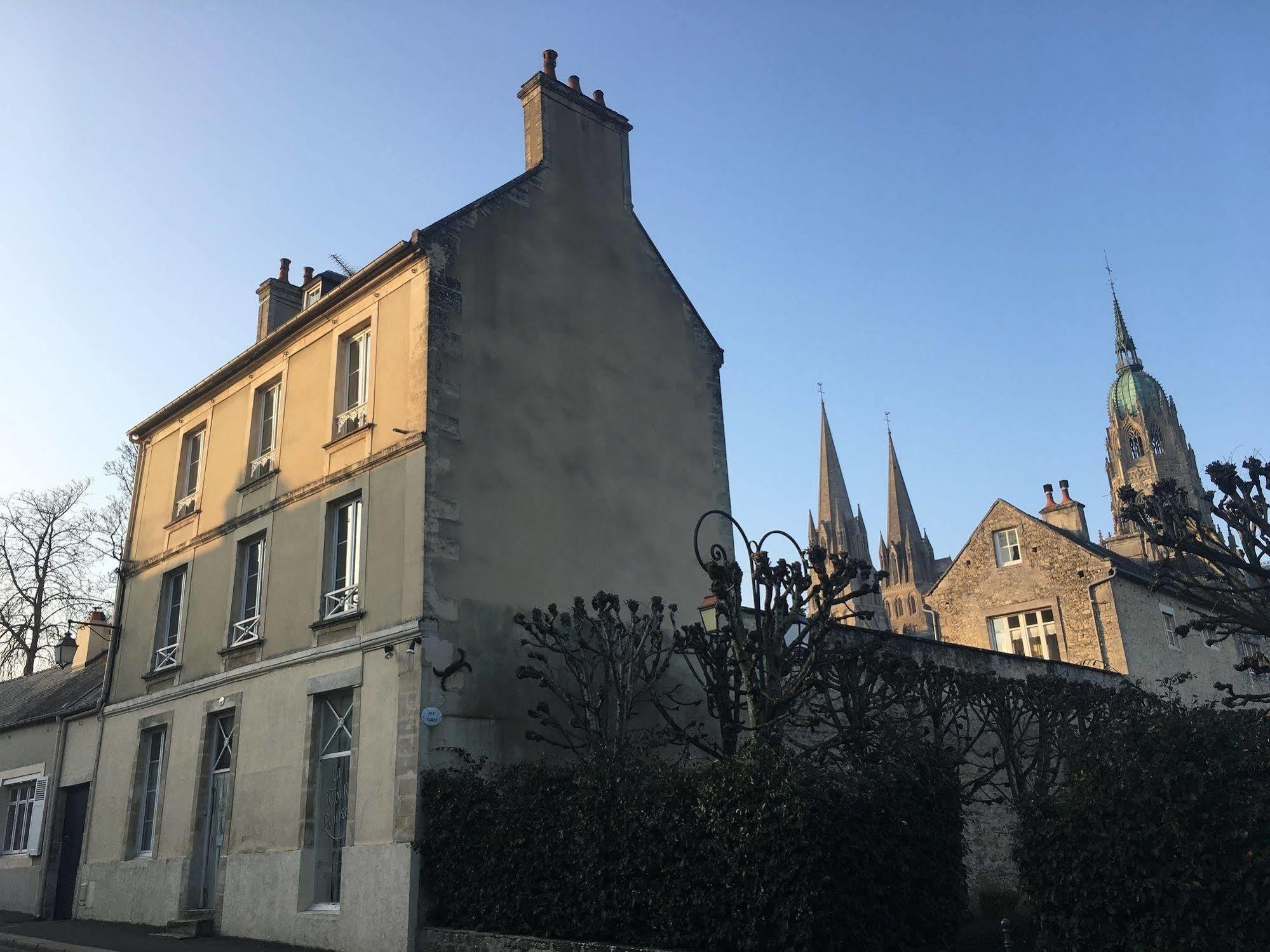 La Tour Louise Bed & Breakfast Bayeux Ngoại thất bức ảnh