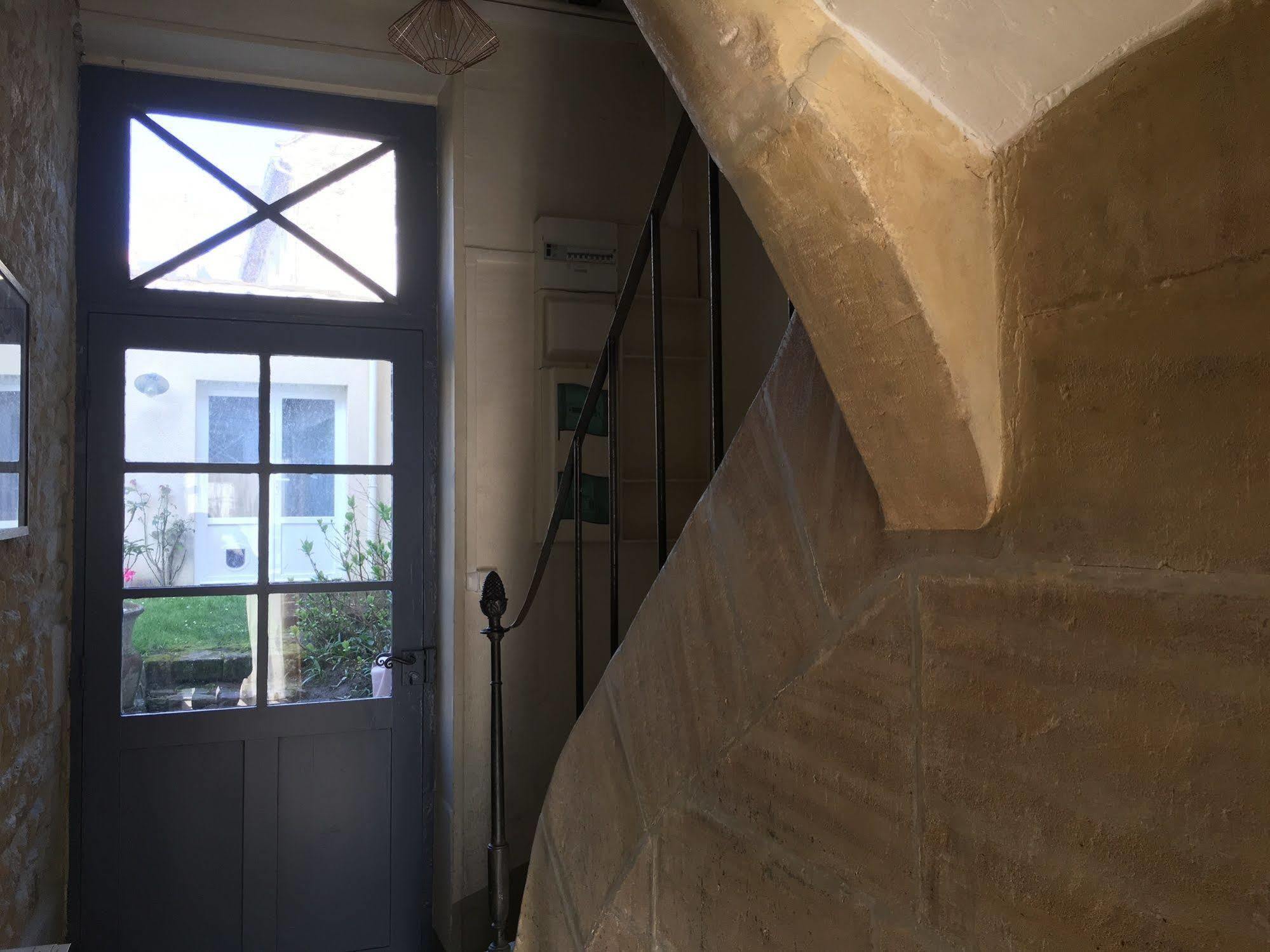 La Tour Louise Bed & Breakfast Bayeux Ngoại thất bức ảnh